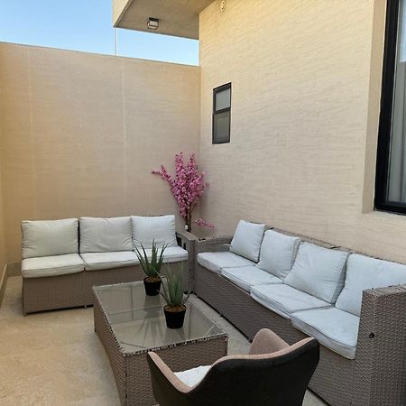 شقة ارضية فاخرة ٣ غرف وصالة دخول ذاتي ٧ Apartment Riyadh Exterior photo